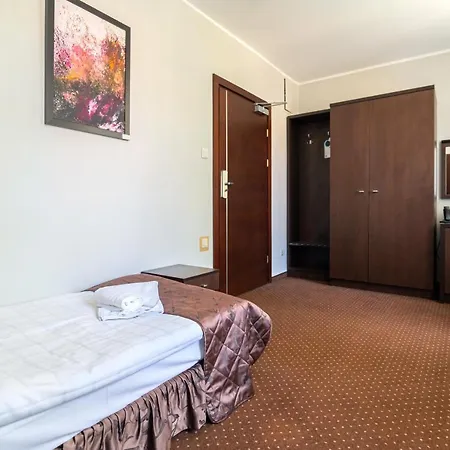 Pod Filarami Hotel Czeladź