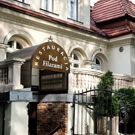 Pod Filarami Hotel 3*