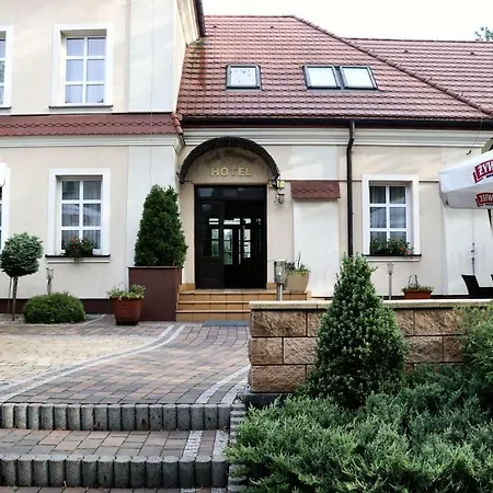 Hotel Pod Filarami 3*