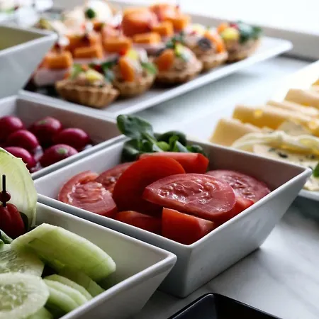 Hotel Pod Filarami 3*