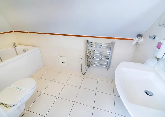 Hotel Pod Filarami 3*