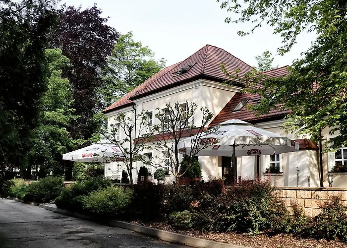 Hotel Pod Filarami 3*